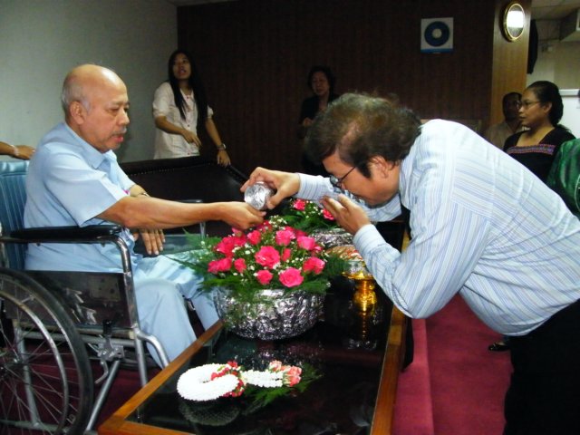 songkran_2551_266.jpg