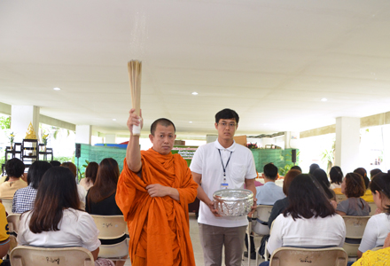 บัณฑิตวิทยาลัย ทำบุญถวายเทียนพรรษาและผ้าอาบน้ำฝน ประจำปี 2561   